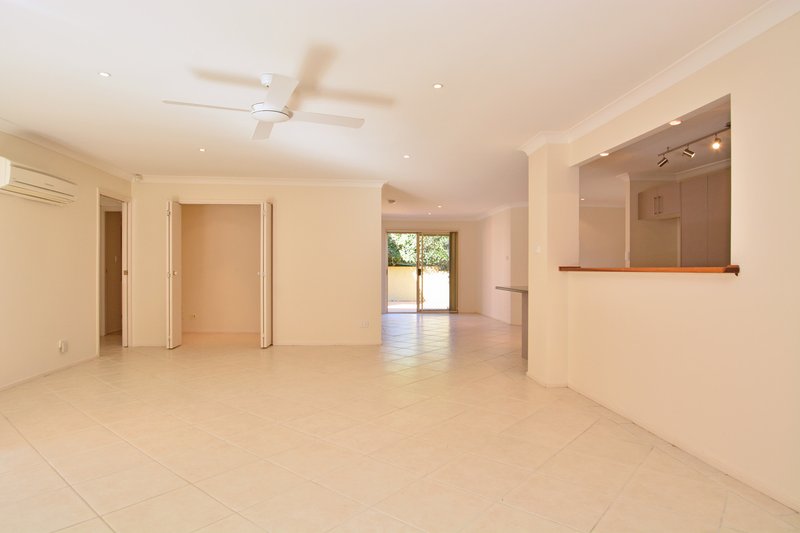 Photo - 2 Springvale Circuit, Cameron Park NSW 2285 - Image 12