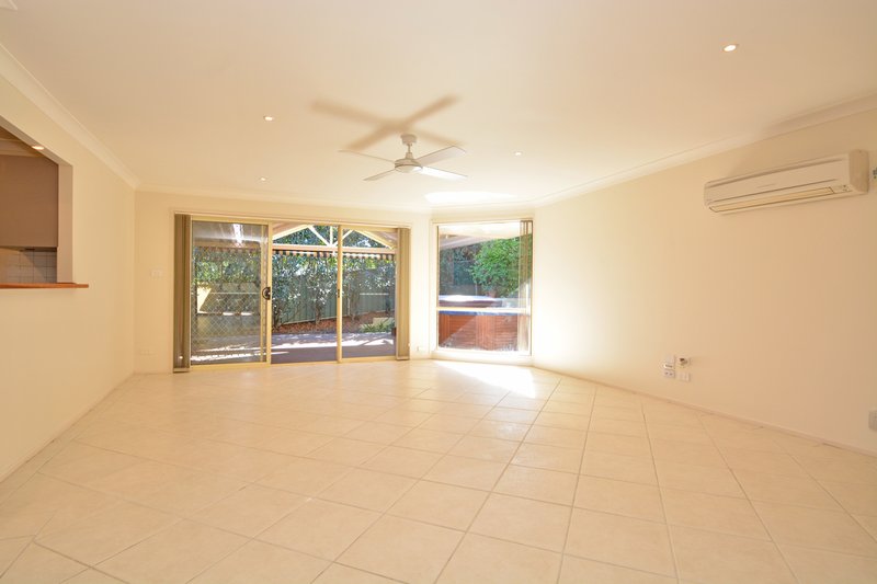 Photo - 2 Springvale Circuit, Cameron Park NSW 2285 - Image 15