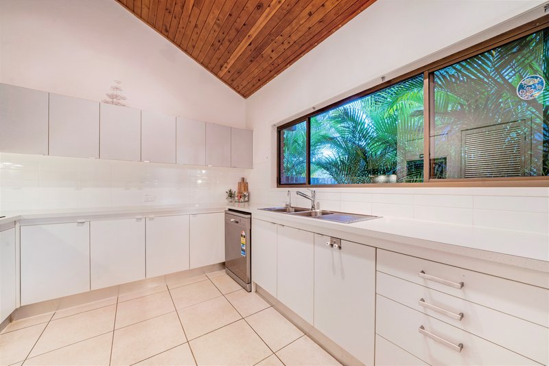 Photo - 2 Springwell Avenue, Springwood QLD 4127 - Image 13