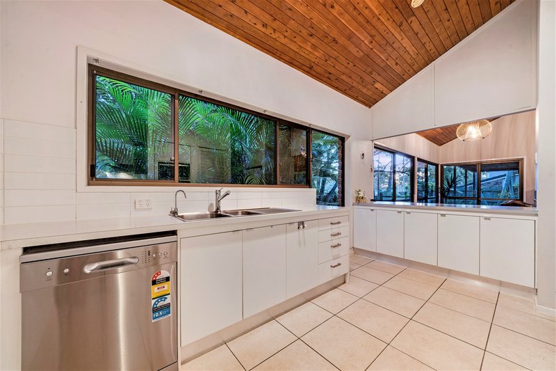 Photo - 2 Springwell Avenue, Springwood QLD 4127 - Image 14