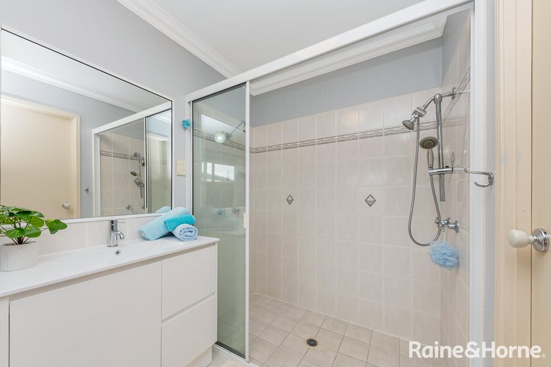 Photo - 2 Squires Crescent, Kirwan QLD 4817 - Image 9