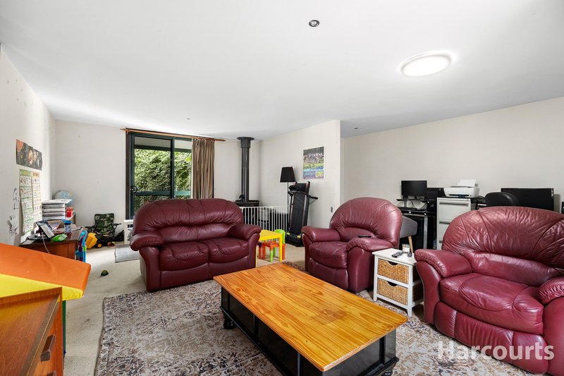 Photo - 2 St Gwinear Court, Rawson VIC 3825 - Image 3