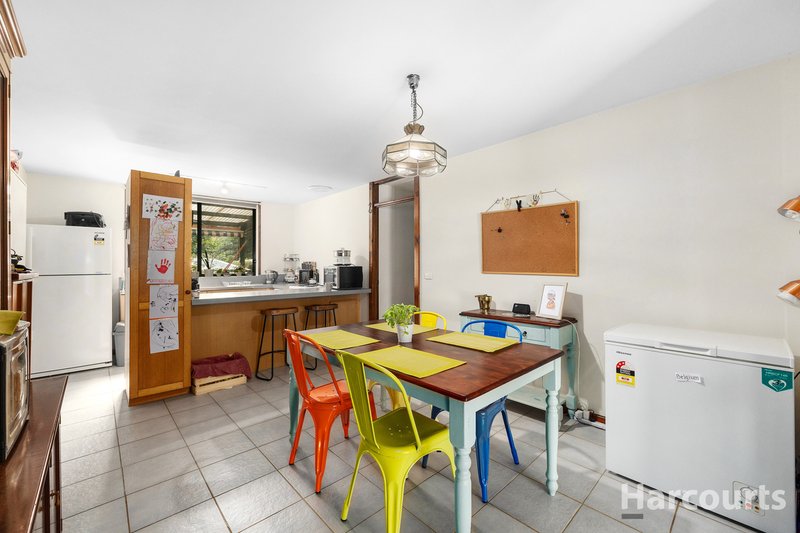 Photo - 2 St Gwinear Court, Rawson VIC 3825 - Image 7