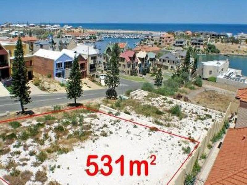 2 St Malo Court, Mindarie WA 6030