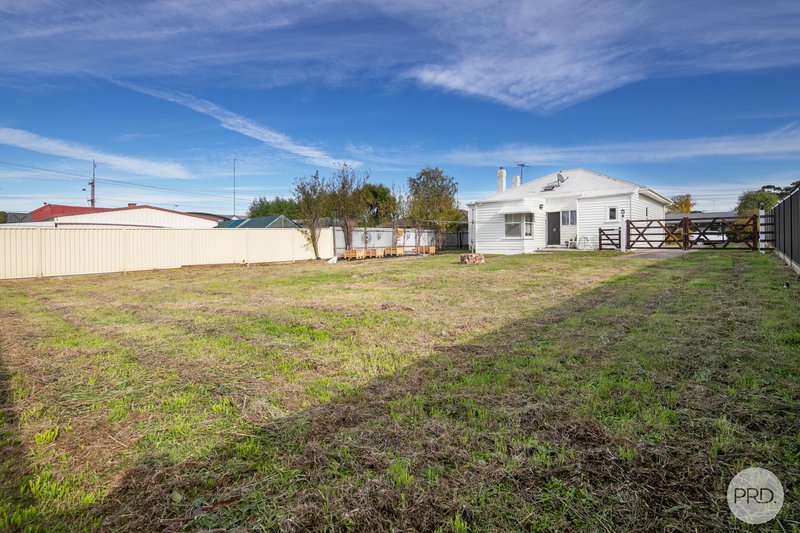 Photo - 2 Stanley Street, Ballarat North VIC 3350 - Image 15