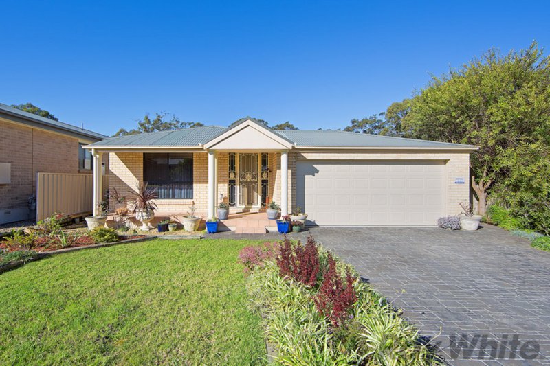 Photo - 2 Staunton Court, Lake Munmorah NSW 2259 - Image 1