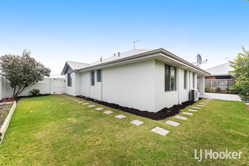 Photo - 2 Stellaria Avenue, Halls Head WA 6210 - Image 10