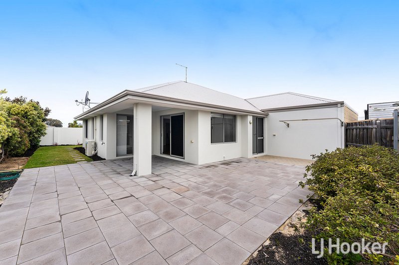 Photo - 2 Stellaria Avenue, Halls Head WA 6210 - Image 11