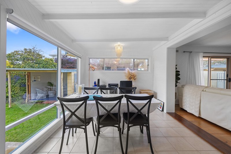 Photo - 2 Stewart Avenue, Inverloch VIC 3996 - Image 7