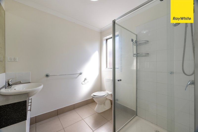 Photo - 2 Stipa Place, Brookfield VIC 3338 - Image 3