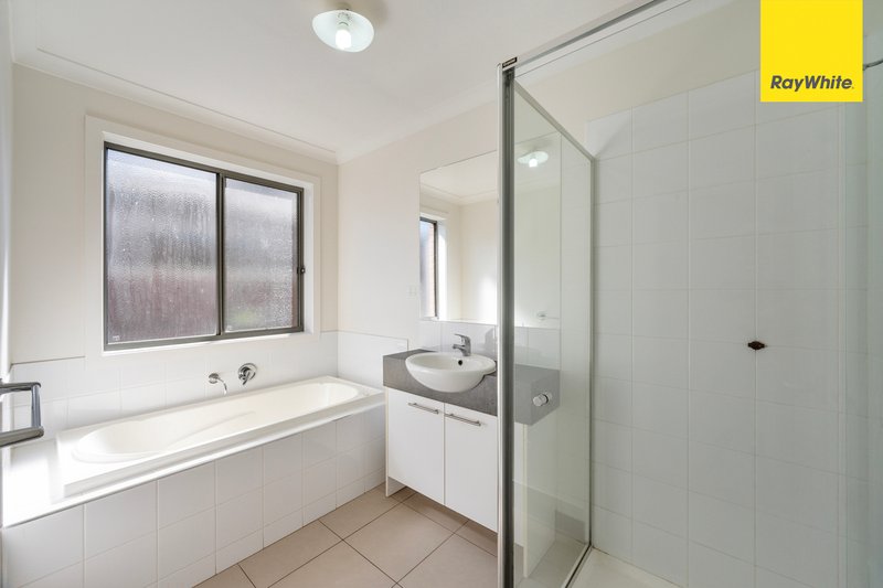 Photo - 2 Stipa Place, Brookfield VIC 3338 - Image 10
