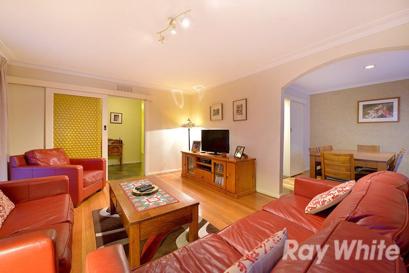 Photo - 2 Stradella Avenue, Vermont South VIC 3133 - Image 3