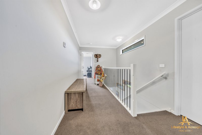 Photo - 2 Strathcona Avenue, Clyde VIC 3978 - Image 11