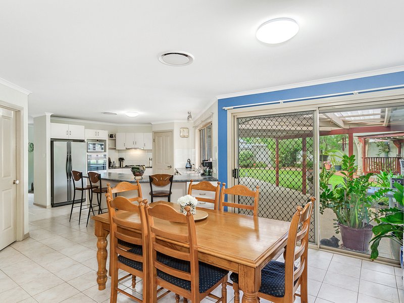 Photo - 2 Stringybark Court, Murrumba Downs QLD 4503 - Image 5