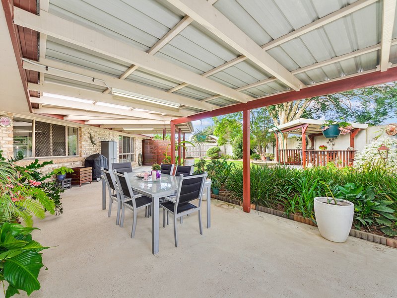 Photo - 2 Stringybark Court, Murrumba Downs QLD 4503 - Image 15