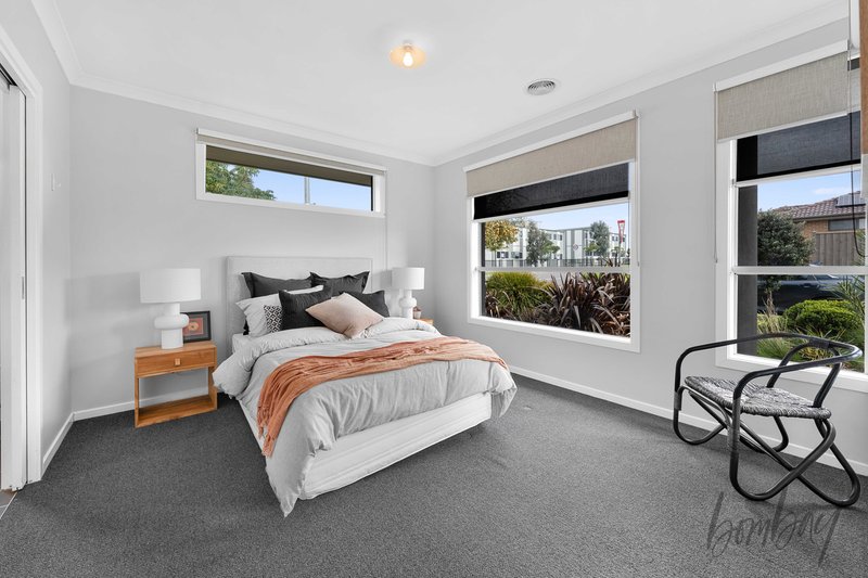 Photo - 2 Sturt Way, Mickleham VIC 3064 - Image 3