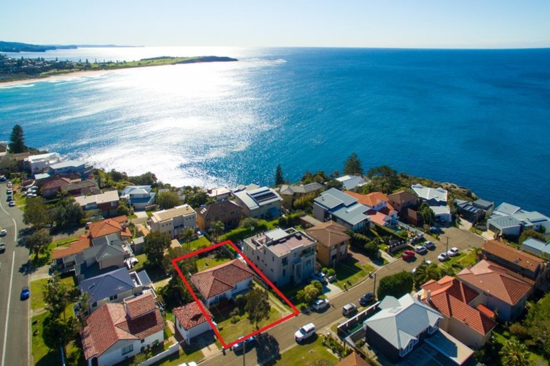 Photo - 2 Summit Avenue, Dee Why NSW 2099 - Image 2