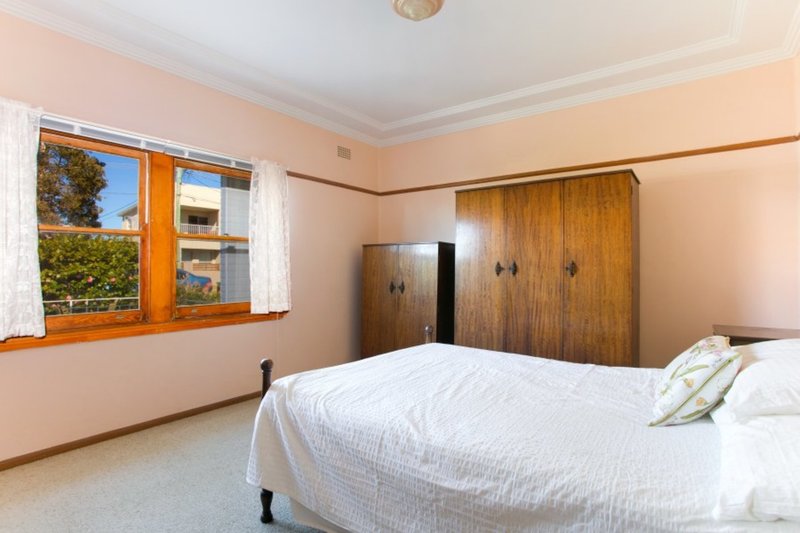 Photo - 2 Summit Avenue, Dee Why NSW 2099 - Image 6