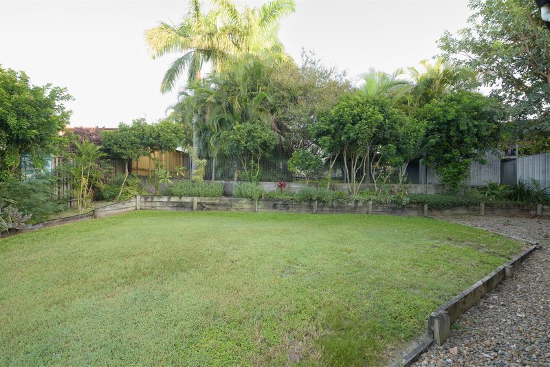 Photo - 2 Sun Valley Road, Sun Valley QLD 4680 - Image 11