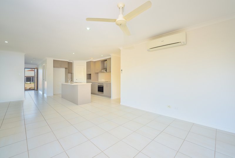 Photo - 2 Sundew Street, New Auckland QLD 4680 - Image 6