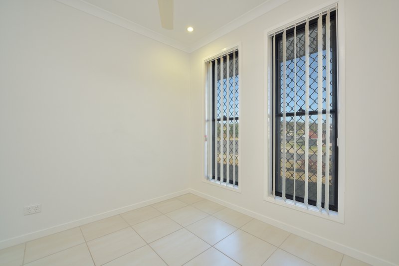 Photo - 2 Sundew Street, New Auckland QLD 4680 - Image 15