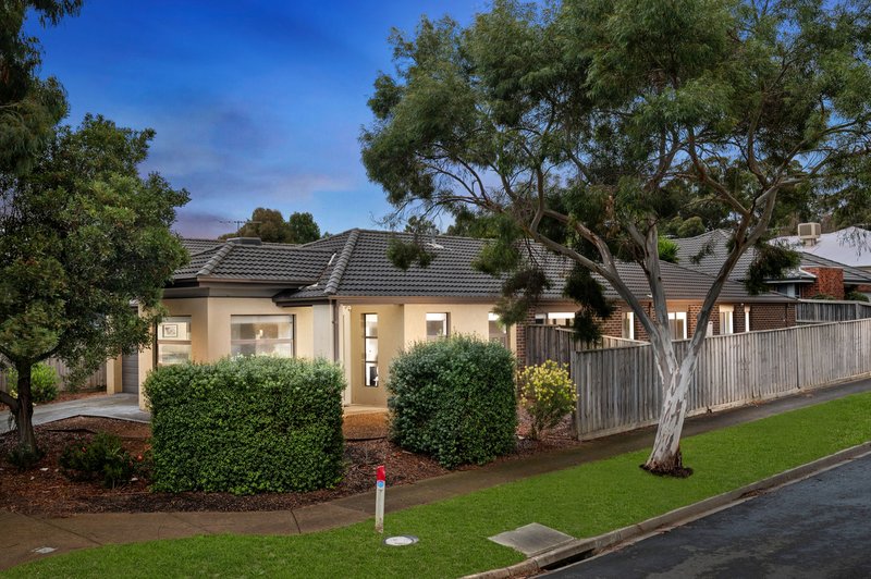 2 Sunningdale Road, Doreen VIC 3754