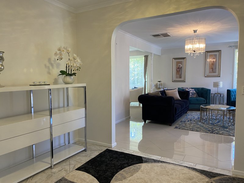 Photo - 2 Sunny Place, Wynn Vale SA 5127 - Image 3