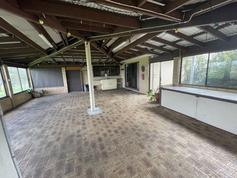 Photo - 2 Sunnyhurst Road, Landsdale WA 6065 - Image 16