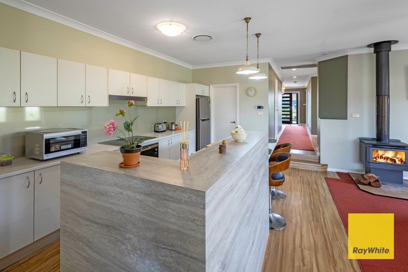 Photo - 2 Surveyors Way, Lithgow NSW 2790 - Image 6