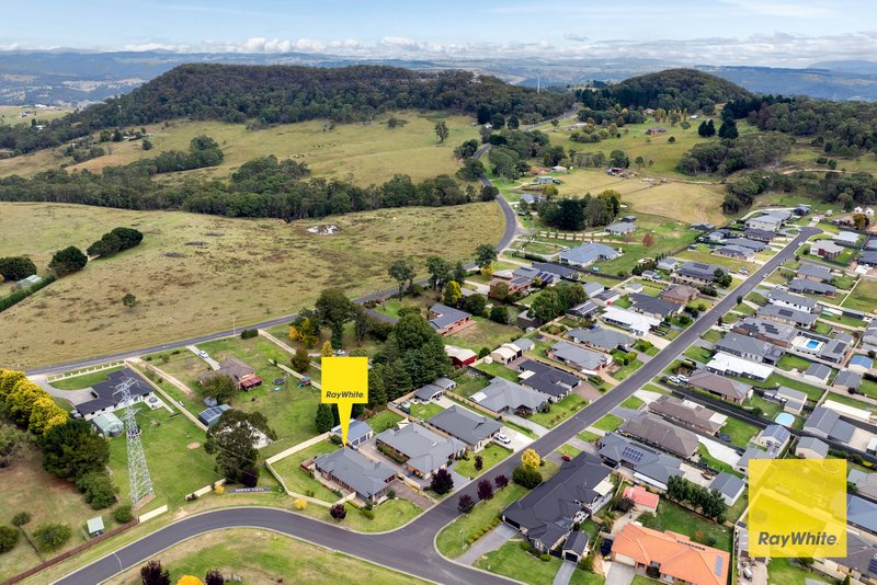 Photo - 2 Surveyors Way, Lithgow NSW 2790 - Image 24