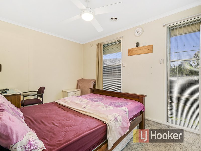 Photo - 2 Susan Court, Cranbourne VIC 3977 - Image 7