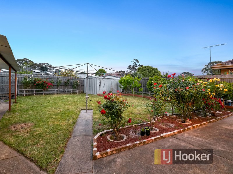 Photo - 2 Susan Court, Cranbourne VIC 3977 - Image 11