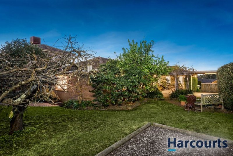 Photo - 2 Swan Court, Wantirna VIC 3152 - Image 12