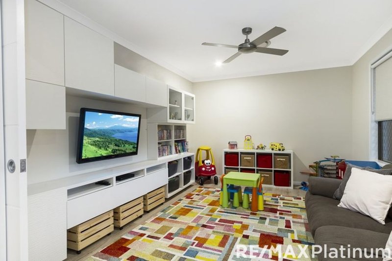 Photo - 2 Swanson Street, Mango Hill QLD 4509 - Image 9