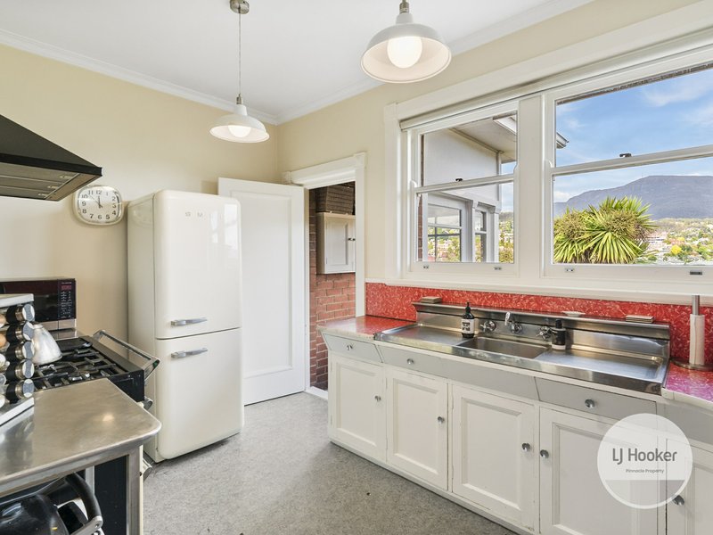 Photo - 2 Swanston Street, New Town TAS 7008 - Image 11