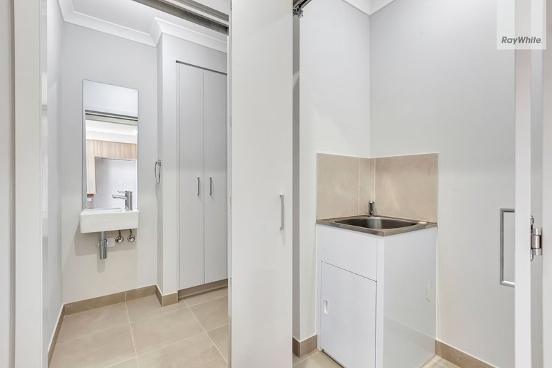 Photo - 2 Swifter Walk, Wollert VIC 3750 - Image 11