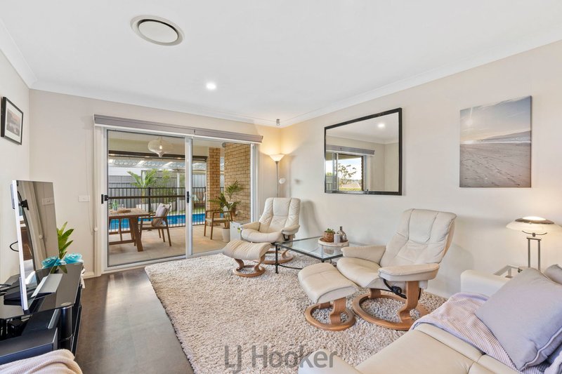 Photo - 2 Sylvia Place, Mount Hutton NSW 2290 - Image 9