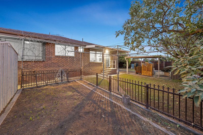 Photo - 2 Talbot Court, Noble Park VIC 3174 - Image 11