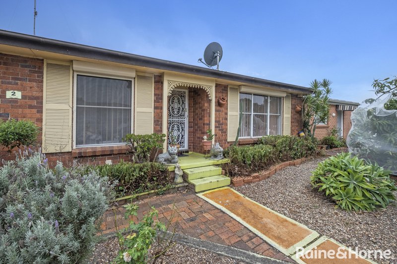 2 Tallagandra Drive, Quakers Hill NSW 2763