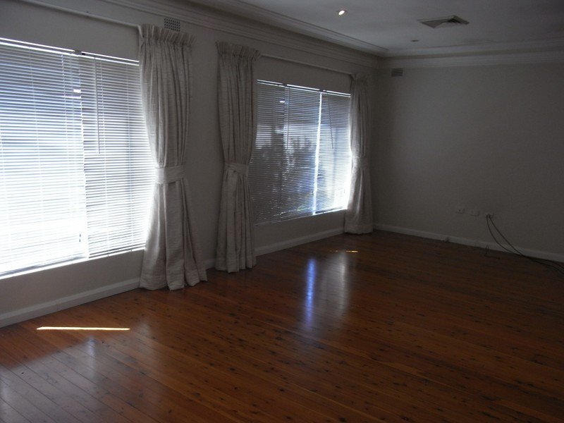 Photo - 2 Tallawalla Street, Beverly Hills NSW 2209 - Image 7