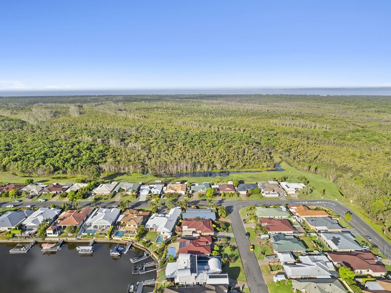 Photo - 2 Tamala Court, Bongaree QLD 4507 - Image 23