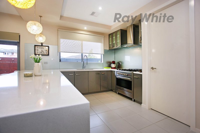 Photo - 2 Tamar Avenue, Point Cook VIC 3030 - Image 6