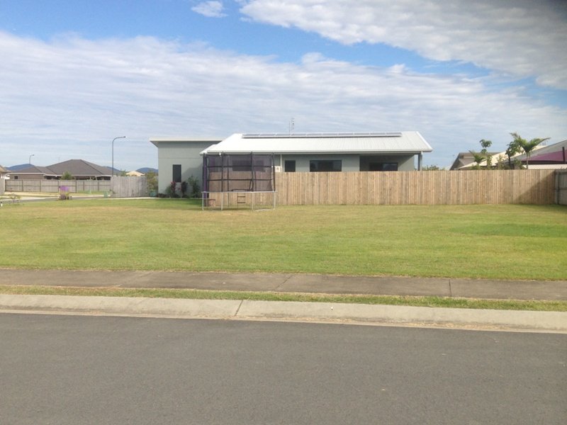 Photo - 2 Tamarind Crescent, Proserpine QLD 4800 - Image 9