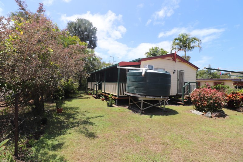 Photo - 2 Tamarind Crt , Forrest Beach QLD 4850 - Image 12