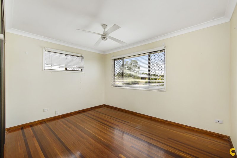 Photo - 2 Tamarix Avenue, Bray Park QLD 4500 - Image 9