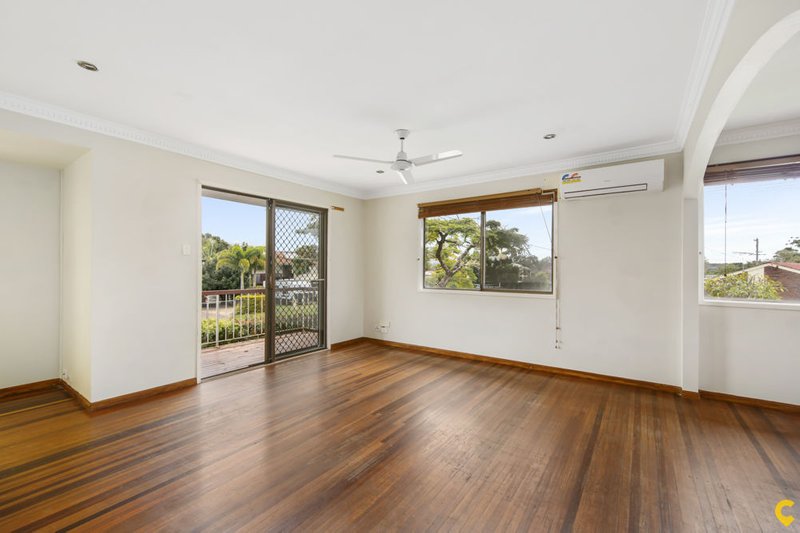 Photo - 2 Tamarix Avenue, Bray Park QLD 4500 - Image 3