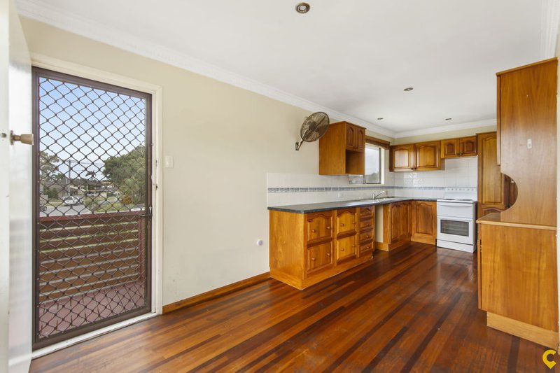 Photo - 2 Tamarix Avenue, Bray Park QLD 4500 - Image 5