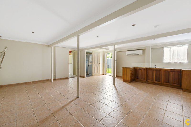 Photo - 2 Tamarix Avenue, Bray Park QLD 4500 - Image 11