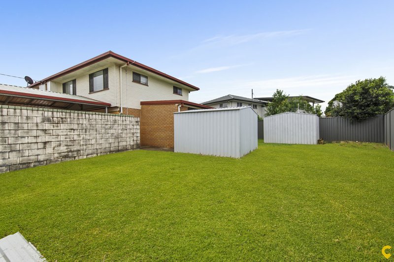 Photo - 2 Tamarix Avenue, Bray Park QLD 4500 - Image 18