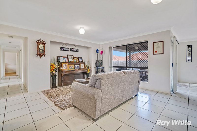 Photo - 2 Tamsin Court, Regents Park QLD 4118 - Image 3